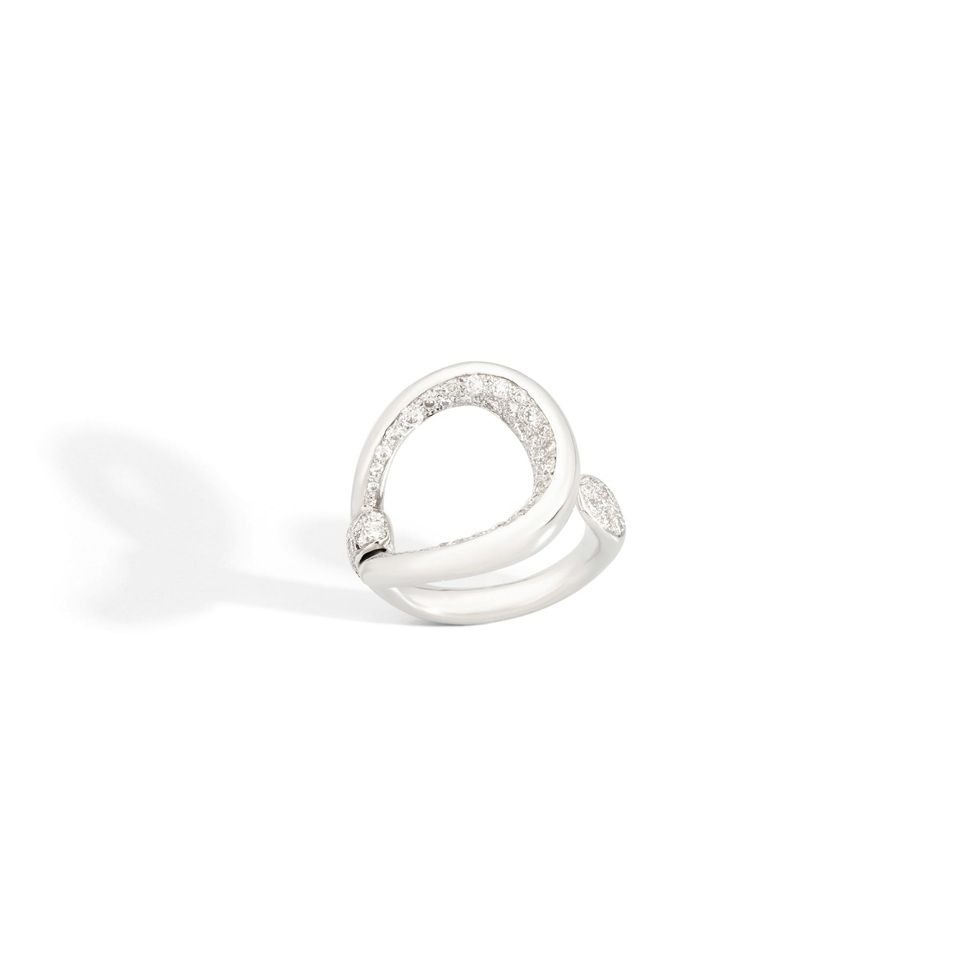 Fantina Ring in White Gold and Diamonds